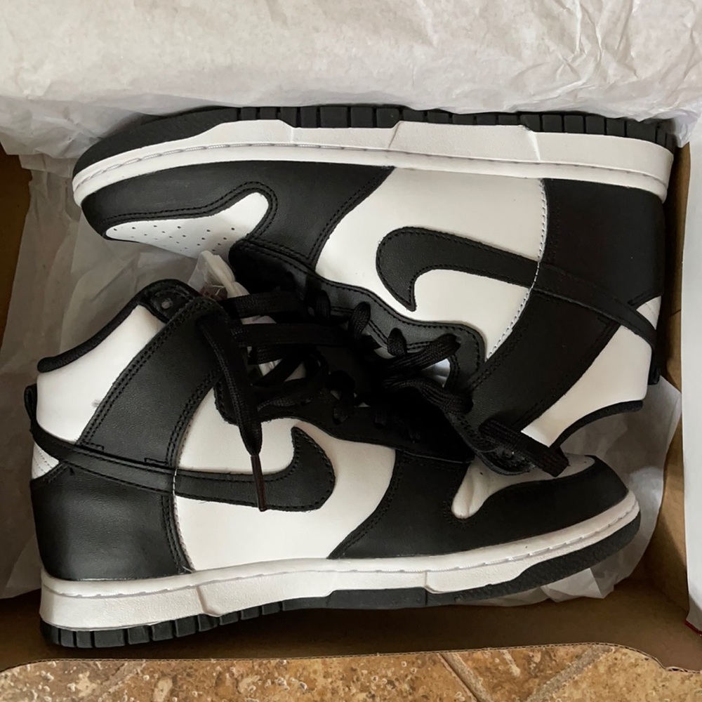 W Nike Dunk High white/black